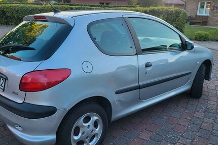 Peugeot 206 78.800 km 2.200 &euro; Schiphorst 23847