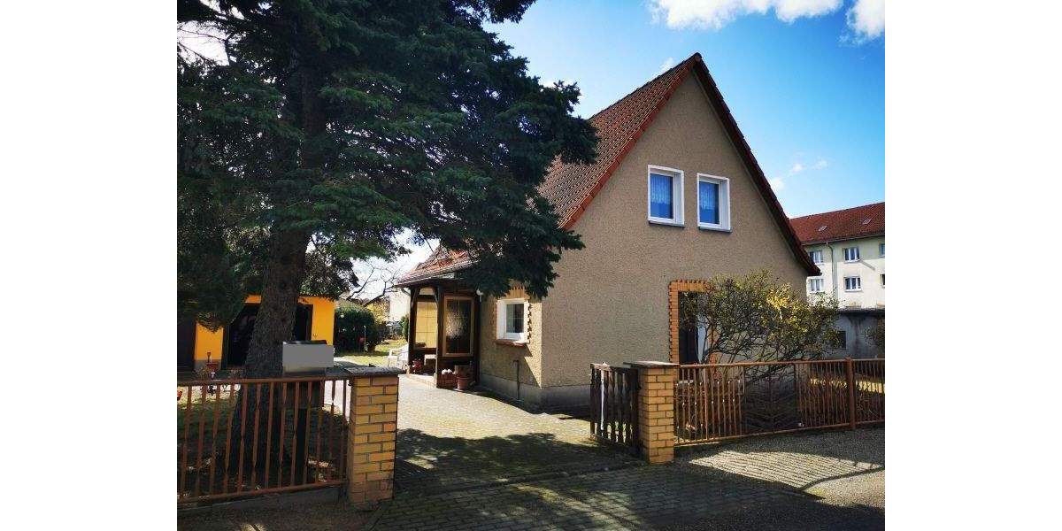 Einfamilienhaus Lauta - 4 Zimmer, 90 m&sup2;, 155.000&euro; | Angebot:25781042