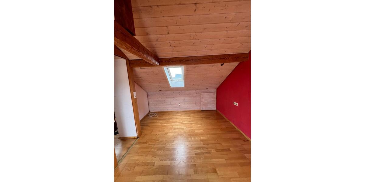 Reihenhaus Albstadt Gemarkung Onstmettingen - 5 Zimmer, 100 m&sup2;, 1.300&euro; | Angebot:24528033