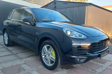 Porsche Cayenne 92.000 km 32.750 &euro; Nürnberg 90408