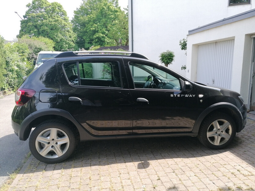 Dacia Sandero/Stepway 77.000 km 9.200 € Altötting 84503