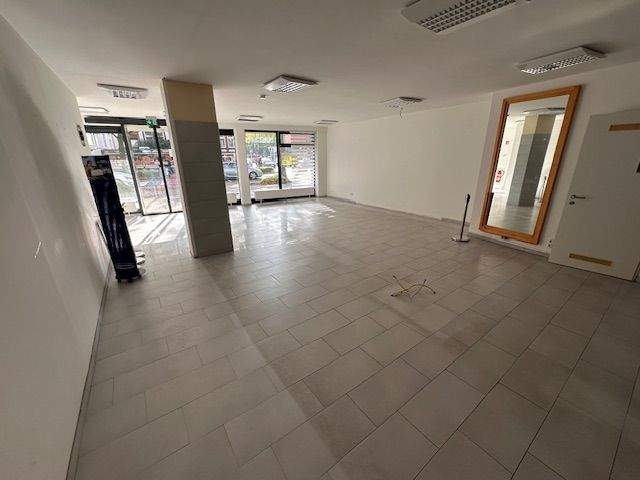 Gewerbeobjekt Buxtehude - 8 Zimmer, 187 m&sup2;, 2.400&euro; | Angebot:25745124