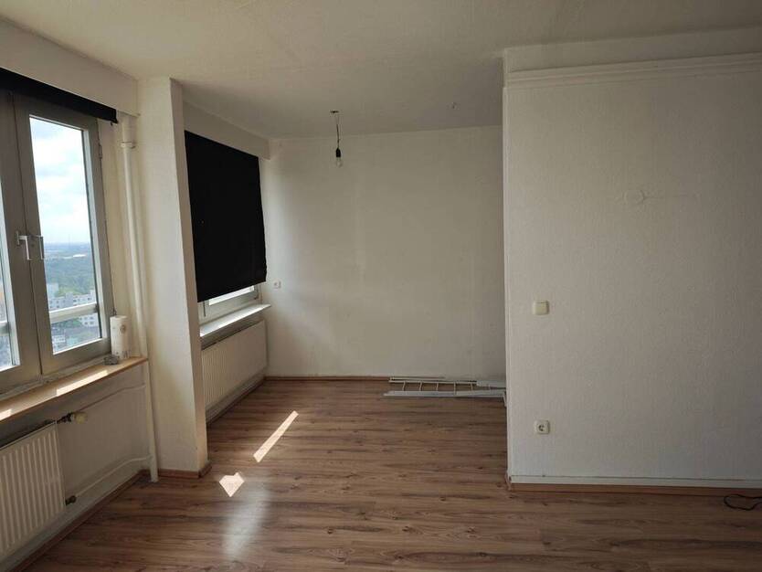 Mit Blick über Homberg, 2,5-Raum Wohnung, 63m², Balkon, 20. Etage