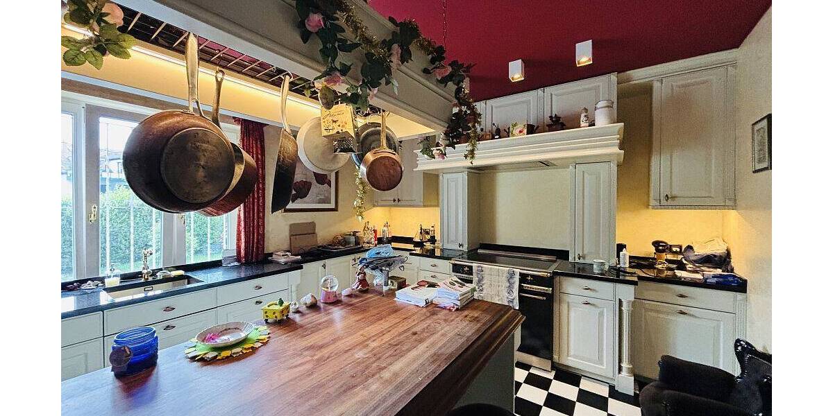 Mehrfamilienhaus, Wohnhaus Ratingen Hösel - 1 Zimmer, 1.650.000&euro; | Angebot:26684023