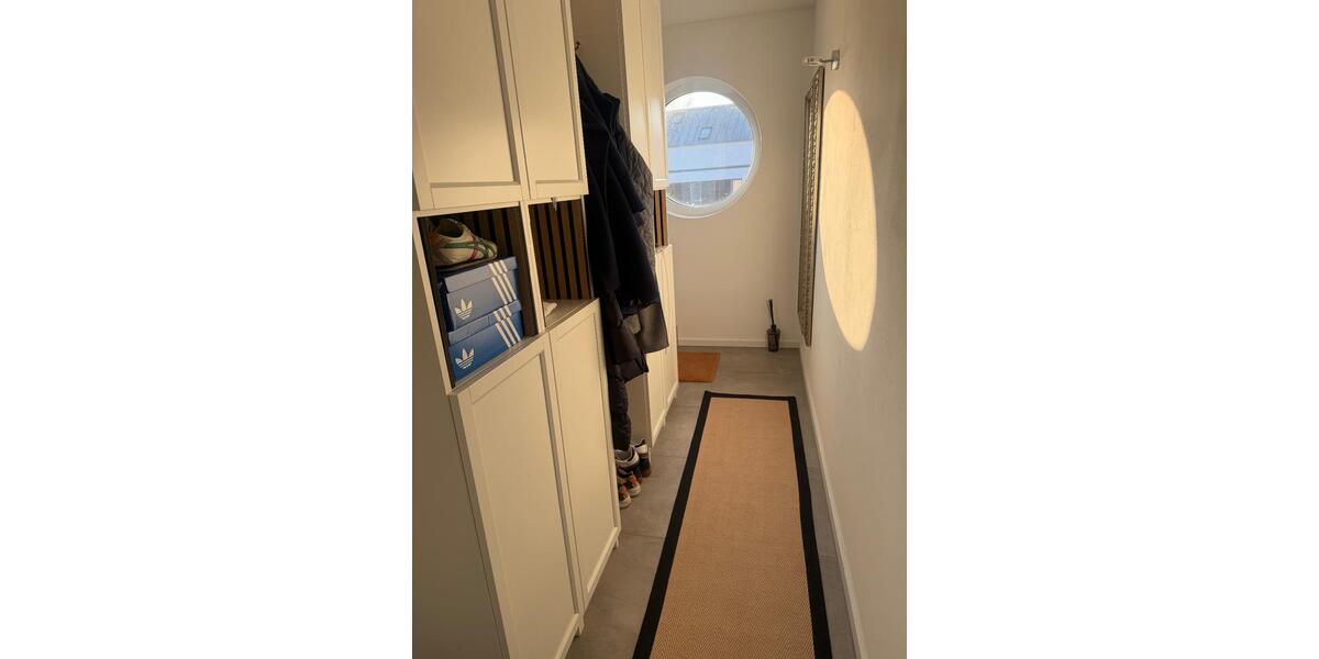 Dachgeschoßwohnung Schwülper - 4 Zimmer, 120 m&sup2;, 1.450&euro; | Angebot:25392863