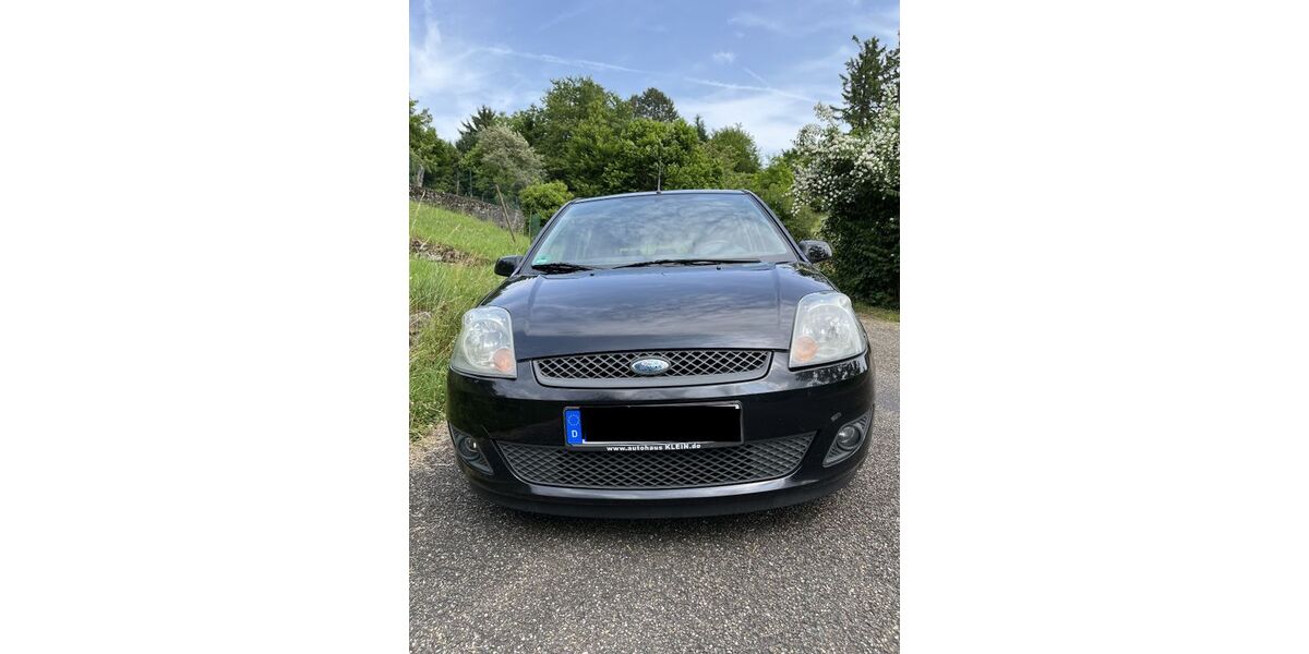 Ford Fiesta 235.220 km 2.000 € Stuttgart 70599