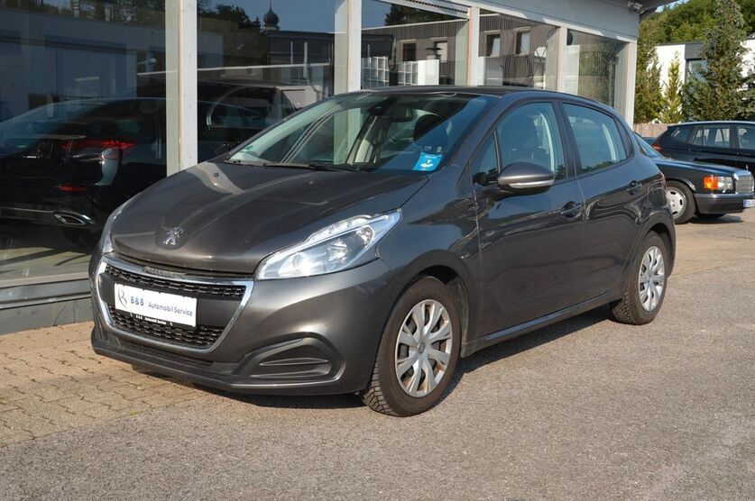 Peugeot 208 77.561 km 7.990 € Herrenberg bei Stuttgart 71083