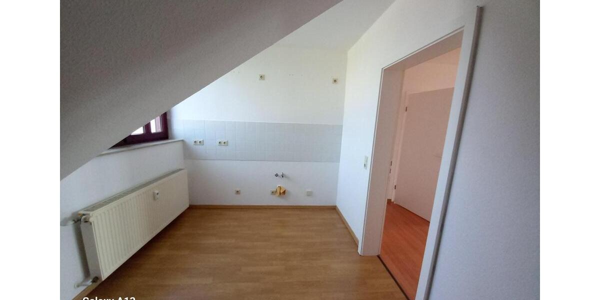 Dachgeschoßwohnung Oschatz - 1 Zimmer, 70 m&sup2;, 495&euro; | Angebot:25148250