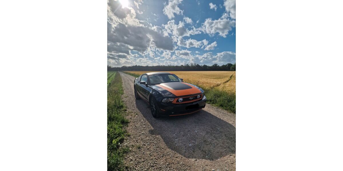 Ford Mustang 129.000 km 16.400 &euro; Riemerling 85521
