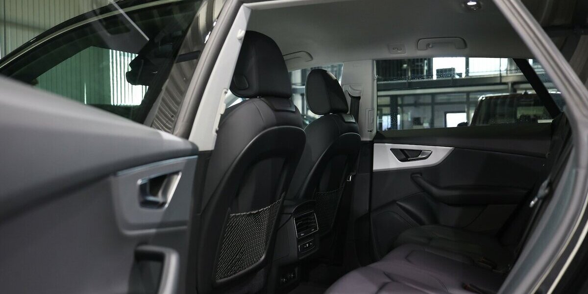 Audi Q8 55 TFSI E Q BUSINESS LUFTFAHRWERK, VOLL-LEDER 86.000 km 47.777 &euro; Hamm 59077