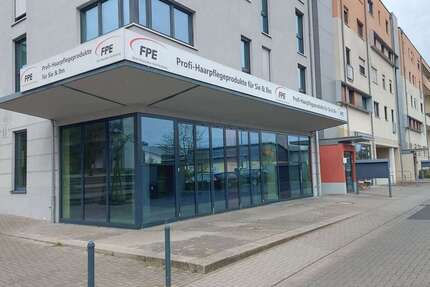 Einzelhandel in Hanau 2.590 € 181 m² zimmer