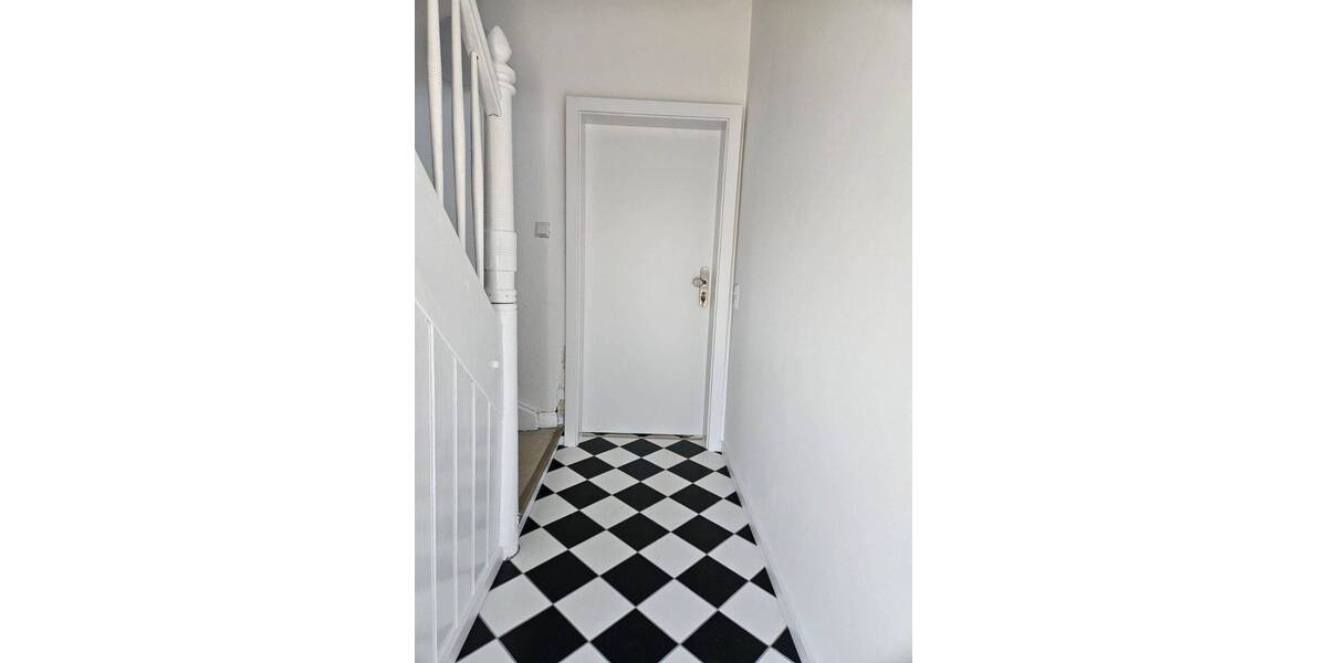 Etagenwohnung Ottweiler - 2 Zimmer, 84 m&sup2;, 620&euro; | Angebot:26438706