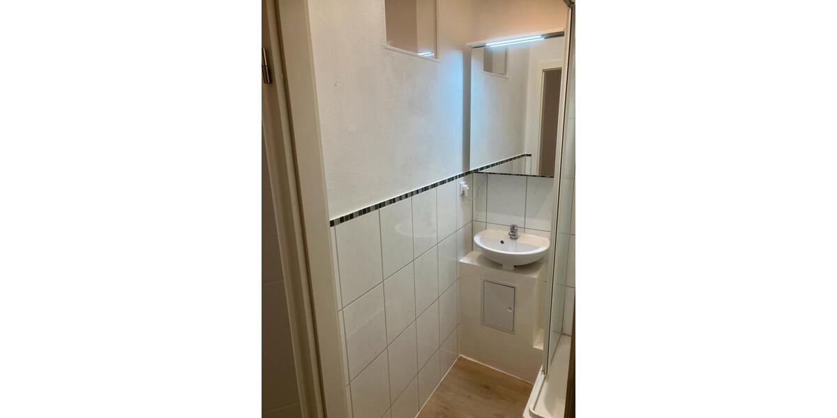 Etagenwohnung Paderborn Neuenbeken - 1 Zimmer, 27 m&sup2;, 420&euro; | Angebot:26393882