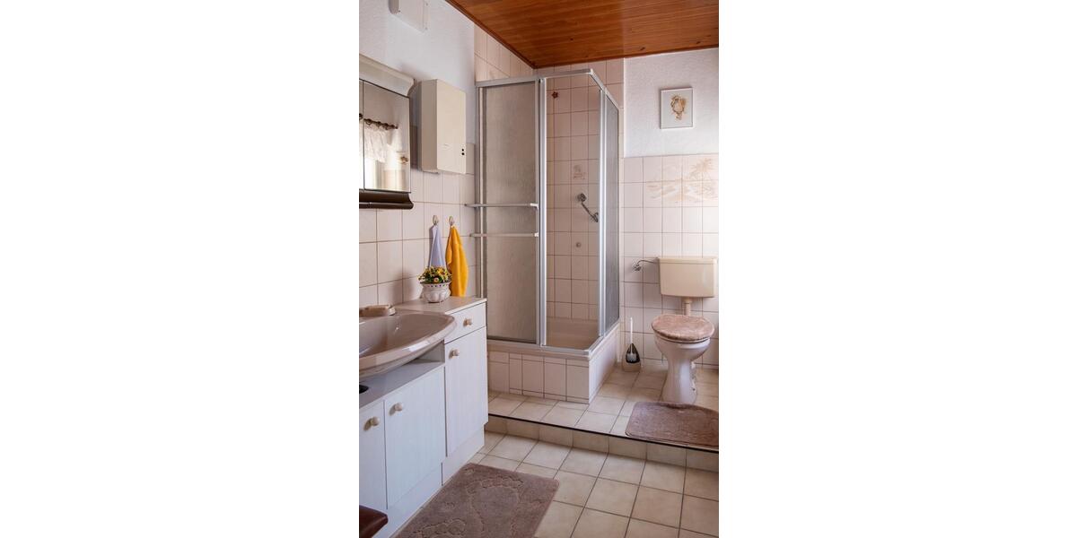 Reihenhaus Hettstedt - 5 Zimmer, 167 m&sup2;, 155.000&euro; | Angebot:26232741