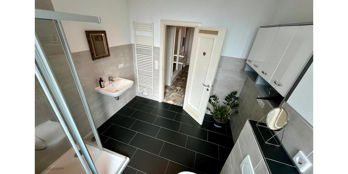 Hochparterre Neumünster - 5 Zimmer, 126 m&sup2;, 238.000&euro; | Angebot:26068815