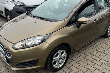 Ford Fiesta 78.525 km 3.999 &euro; München OT Aubing-Lochhausen-Langwied 81243