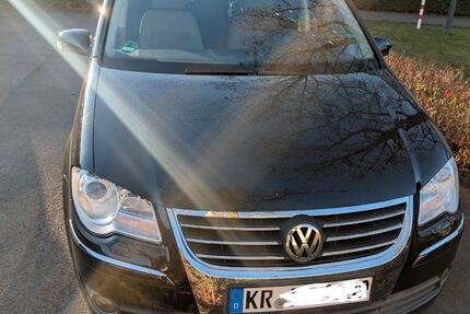 VW Touran 238.500 km 3.100 &euro; Krefeld 47804