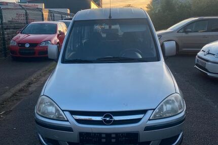 Opel Combo 268.000 km 1.799 € Hanau 63457