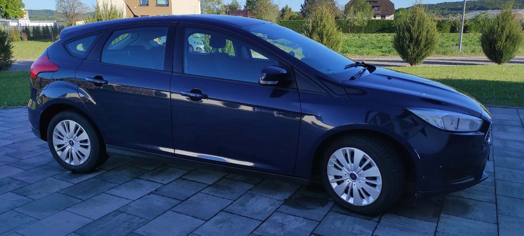 Ford Focus 49.852 km 8.600 &euro; Insingen 91610