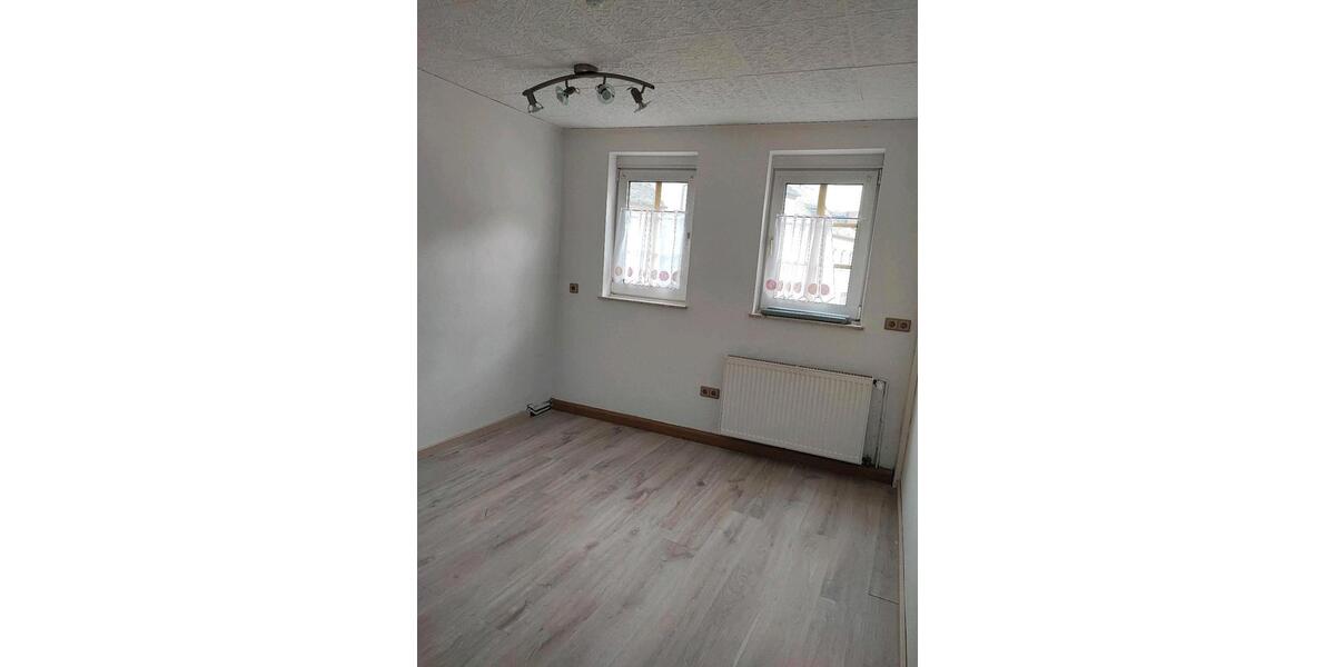 Reihenhaus Dudeldorf - 5 Zimmer, 185 m&sup2;, 173.000&euro; | Angebot:26675895