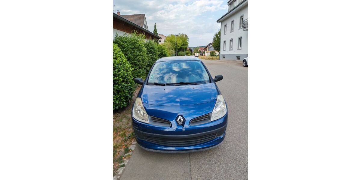 Renault Clio 233.000 km 999 &euro; Kandern 79400