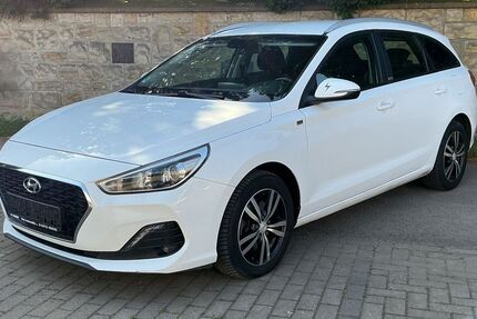 Hyundai i30 215.320 km 7.900 &euro; Bückeburg 31675
