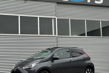 Toyota Aygo (X) 18.900 km 13.900 &euro; Bad Friedrichshall 74177