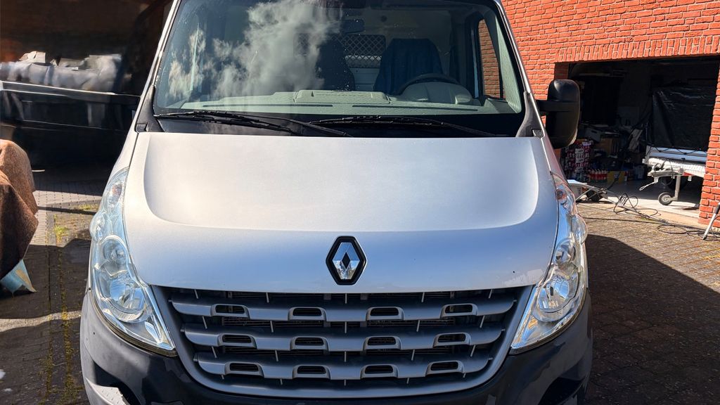 Renault Master 68.500 km 13.900 &euro; Darscheid 54552