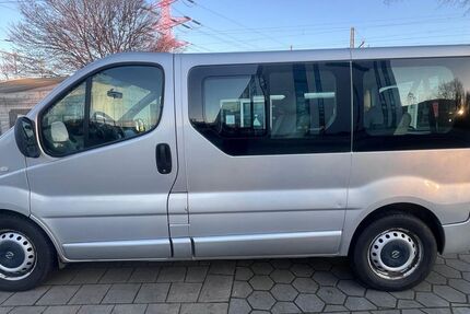 Opel Vivaro 358.750 km 4.800 &euro; Hamburg 21079