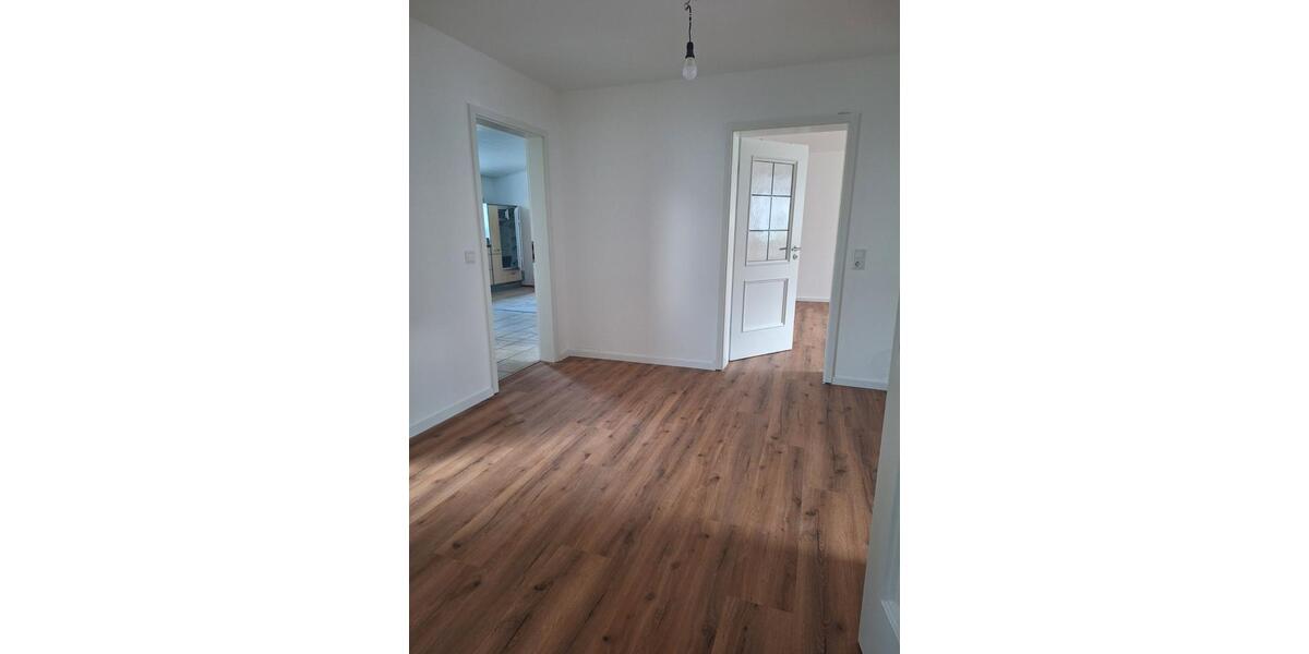 Mehrfamilienhaus, Wohnhaus Pförring - 8 Zimmer, 306 m&sup2;, 2.700&euro; | Angebot:26222982