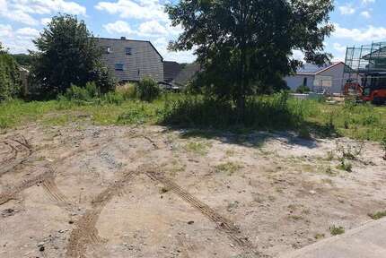 Grundstück zu verkaufen in Großpösna 210.000 € 682 m²