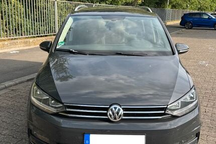 VW Touran 173.000 km 14.100 &euro; Wiesbaden 65187