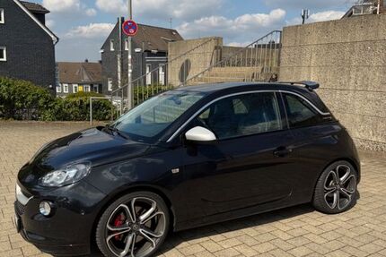 Opel Adam 92.700 km 13.490 &euro; Wermelskirchen 42929