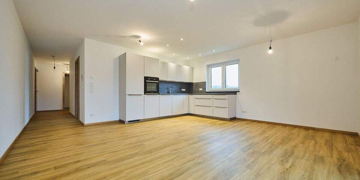 Straubing: Moderne 2-Zimmer-Wohnung im 1.OG mit Aufzug, Einbauküche und Stellplatz 2 zimmer