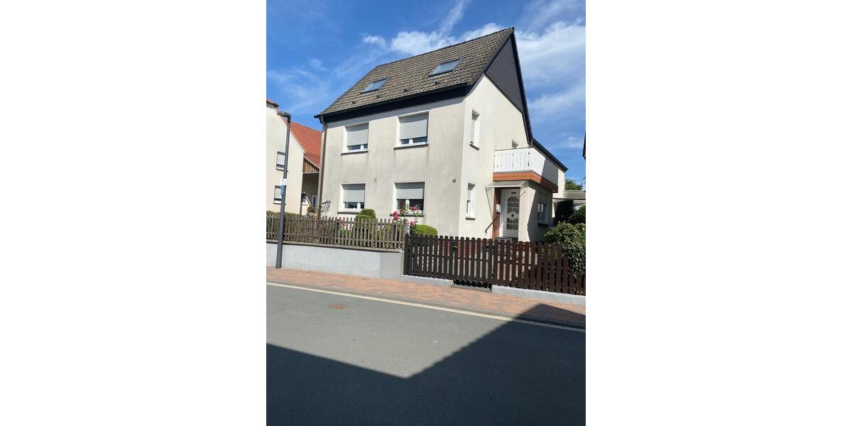 Einfamilienhaus Ense - 8 Zimmer, 208 m&sup2;, 285.000&euro; | Angebot:27226494