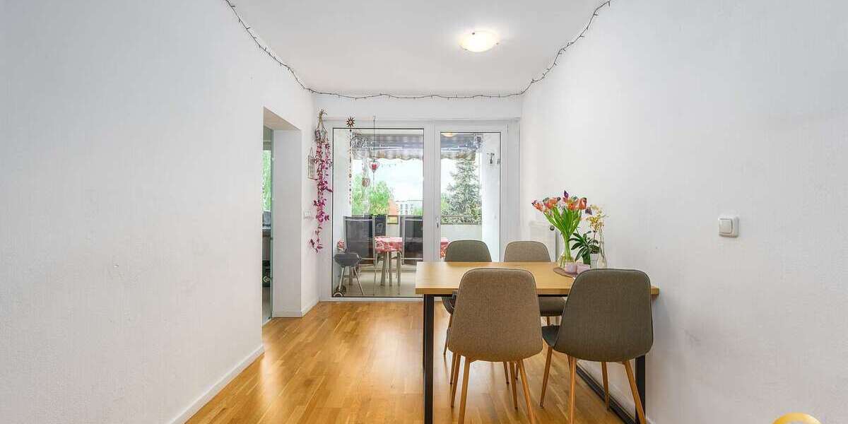 Wohnung zum Kaufen in Regensburg 419.000 € 95.01 m² 5 zimmer