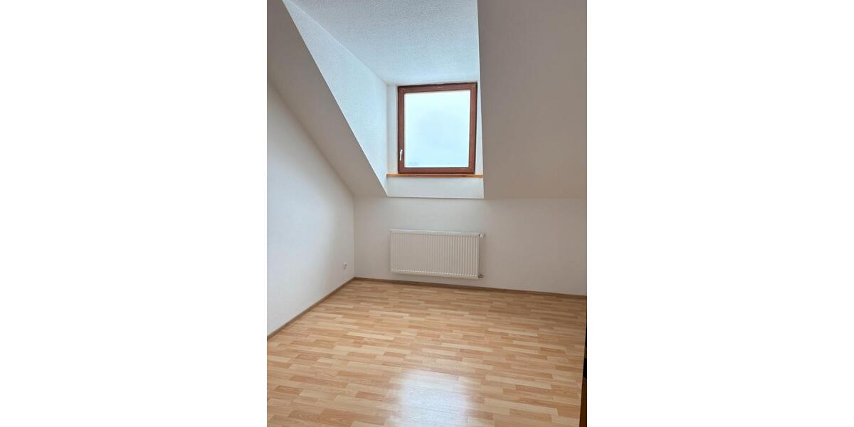 Dachgeschoßwohnung Hutthurm - 2 Zimmer, 62 m&sup2;, 520&euro; | Angebot:26516724