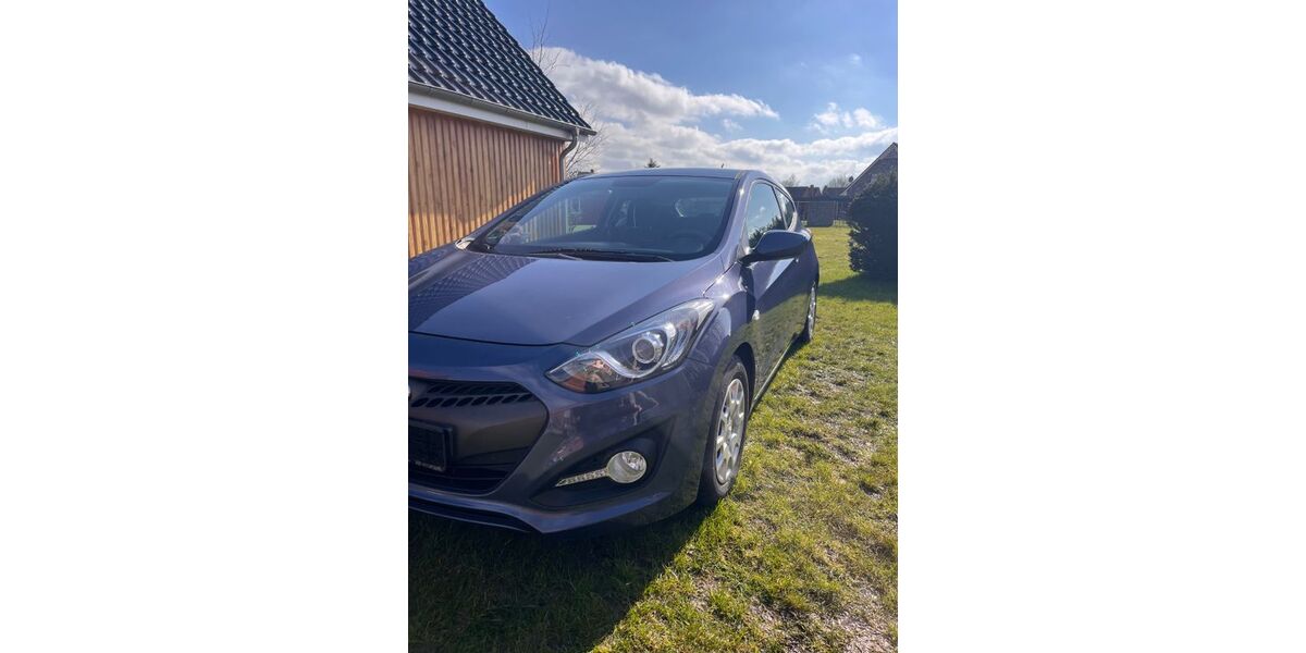 Hyundai i30 183.800 km 4.444 &euro; Friedrichskoog 25718