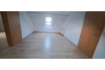 Dachgeschoßwohnung Schiffweiler - 1 Zimmer, 85 m&sup2;, 900&euro; | Angebot:26225915
