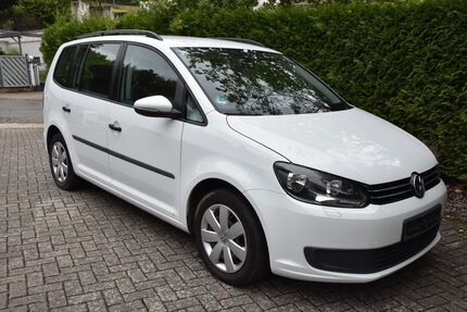 VW Touran 236.300 km 5.300 € Trimbs 56753