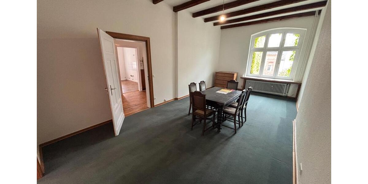 Etagenwohnung Beckum - 5 Zimmer, 140 m&sup2;, 1.000&euro; | Angebot:26597119