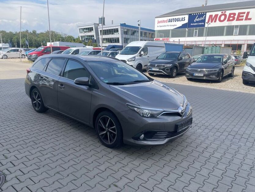 Auris
