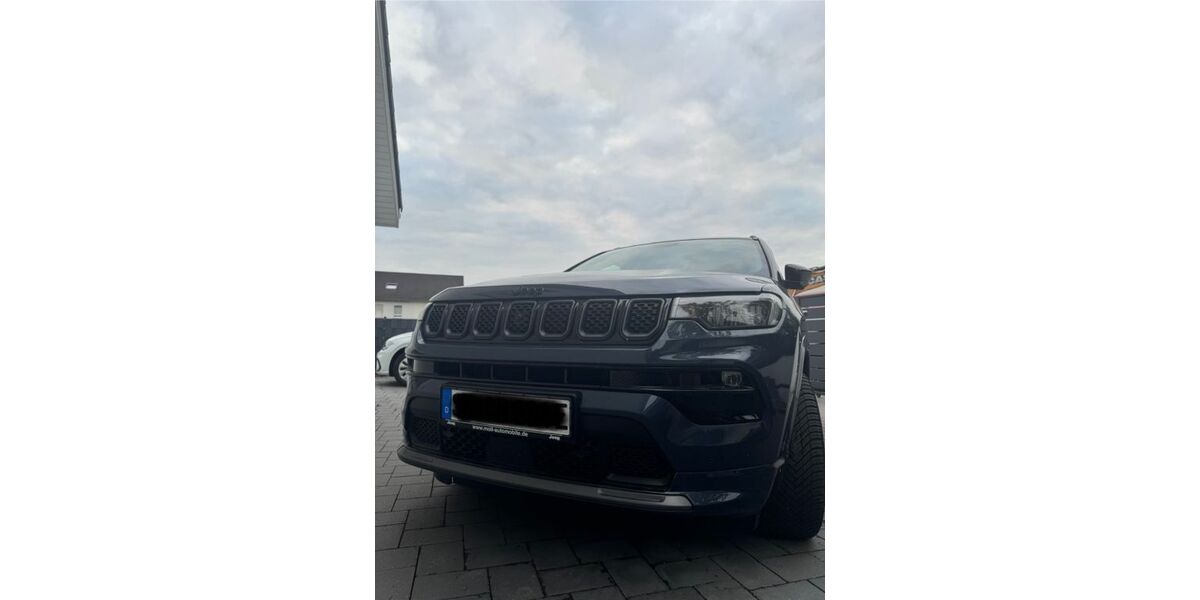 Jeep Compass 20.200 km 22.000 &euro; Hennef 53773