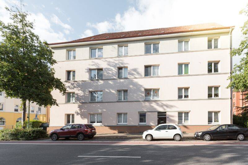 Mit Balkon! Geräumige 4-Zimmer-Wohnung in Geestemünde