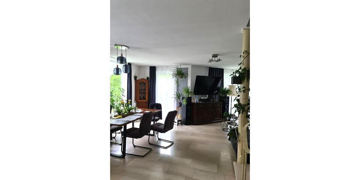 Doppelhaushälfte Reichshof - 5 Zimmer, 126 m&sup2;, 733&euro; | Angebot:26553660
