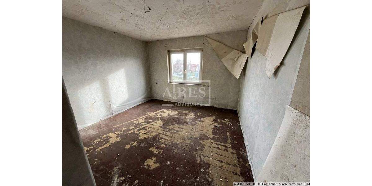 Mehrfamilienhaus, Wohnhaus Meuselwitz - 8 Zimmer, 279 m&sup2;, 18.000&euro; | Angebot:23854218