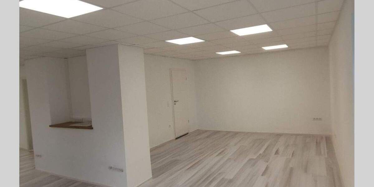 Moderne Büro-, Praxis- oder Einzelhandelsfläche in zentraler Lage von Kierspe-Dorf! 3 zimmer