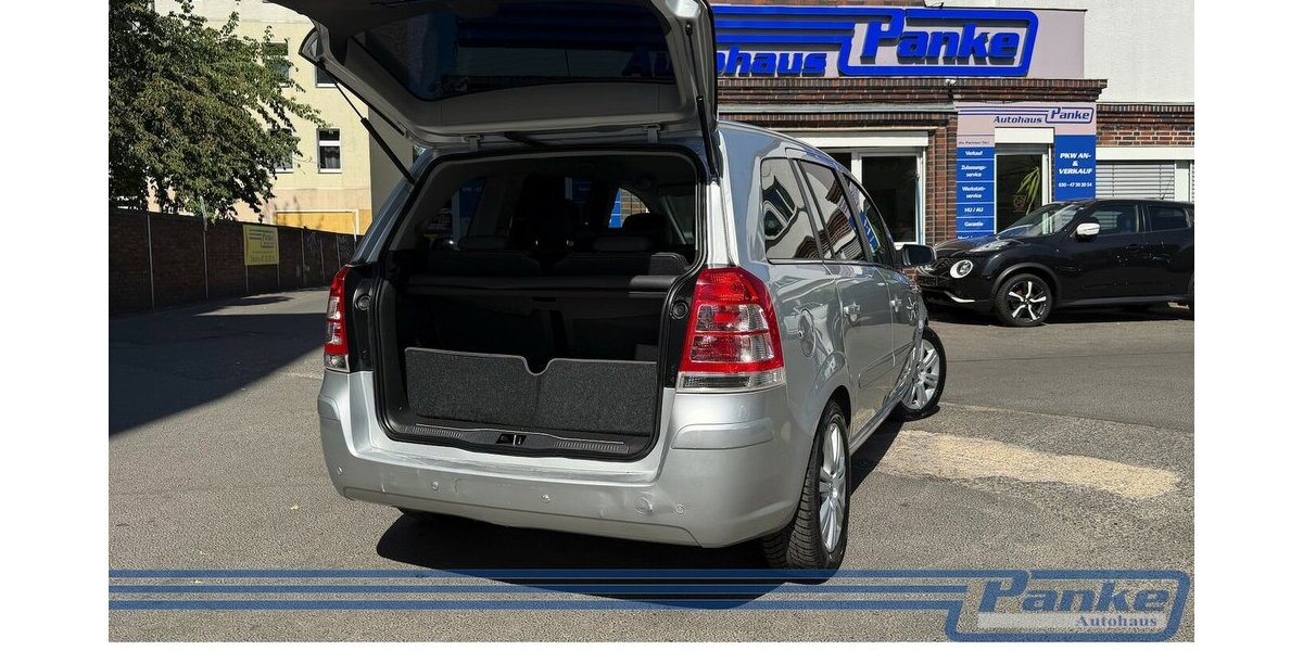 Opel Zafira Innovation*7-Sitz*Tempo*SHZ*Navi*Touch* 166.937 km 3.380 &euro; Berlin 13187