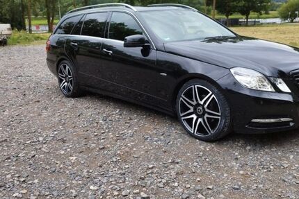 Mercedes-Benz 200 218.467 km 9.300 &euro; Espenau 34314