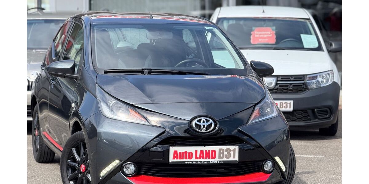 Toyota Aygo (X) 92.000 km 7.997 &euro; Immenstaad 88090